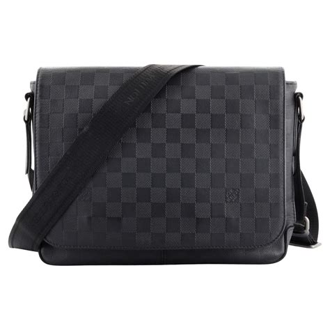 Louis Vuitton District Messenger Bag Damier Infini 